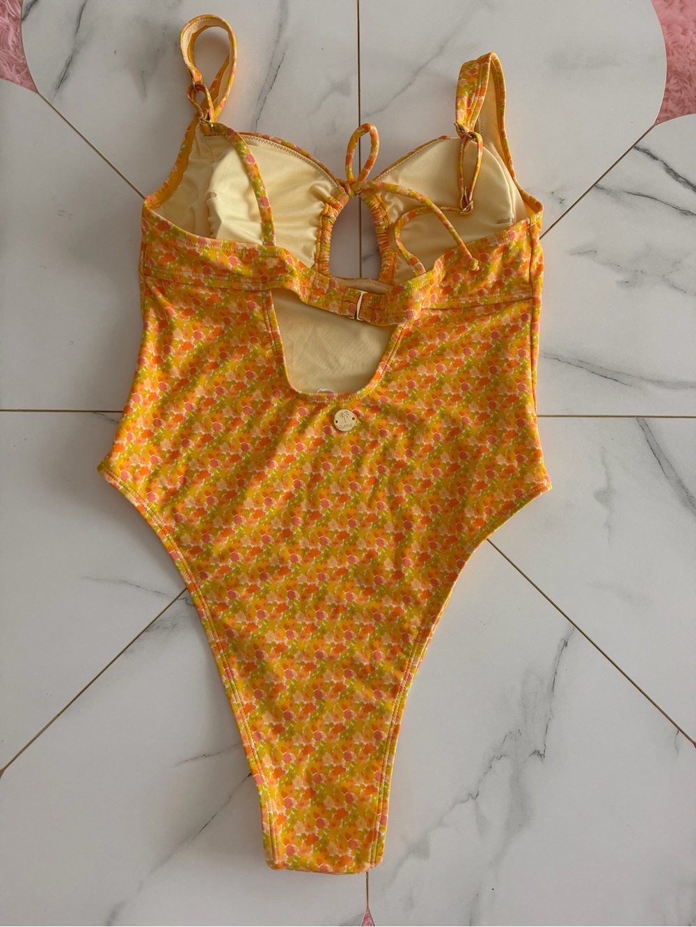 Cupshe’s Yellow and orange Floral one piece swimsuit new without tag - Picture 2 of 7